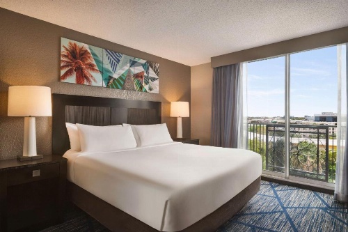Embassy Suites By Hilton Hotel Miami - International Airport image 37